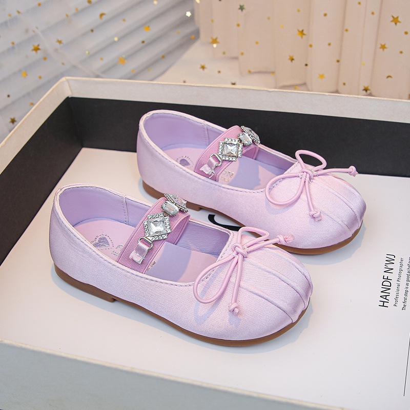 

Туфли для танцев для девочек весна и лето 2025 новые блестящие туфли принцессы с крупными стразами детские милые туфли с бантом 30 pairs for a whole box of 23-25 yards