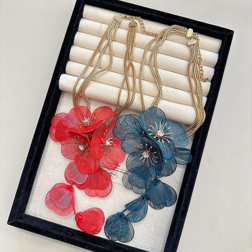 Rhinestone Cutout Flower Neck Pendant Luxury Floral Tassel Necklace  Party