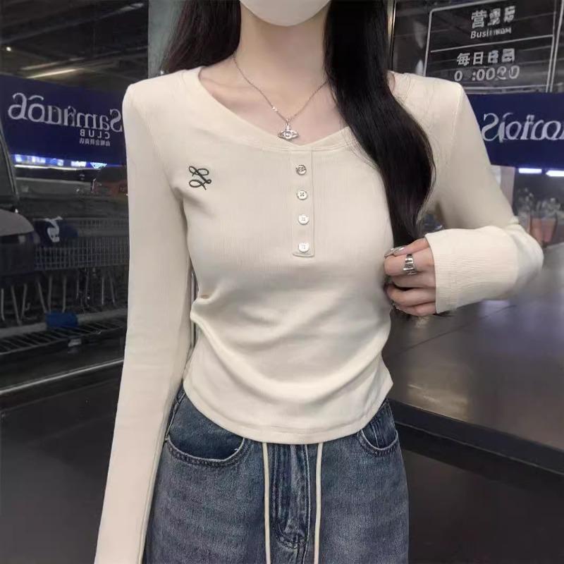 Waist pleated curved hem front shoulder long-sleeved T-shirt women's season niche embroidered Spice Girl style bottoming shirt top