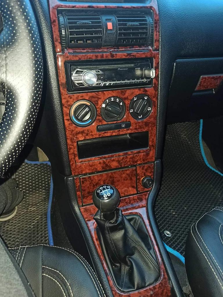 

Накладки на панель Карбон для Opel Astra G classic 1998-2012 рр.