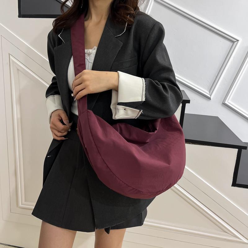Nylon Cloth Bag Women's New High-end Texture Niche Summer Versatile Large-capacity Shoulder Crossbody Dumpling Bag