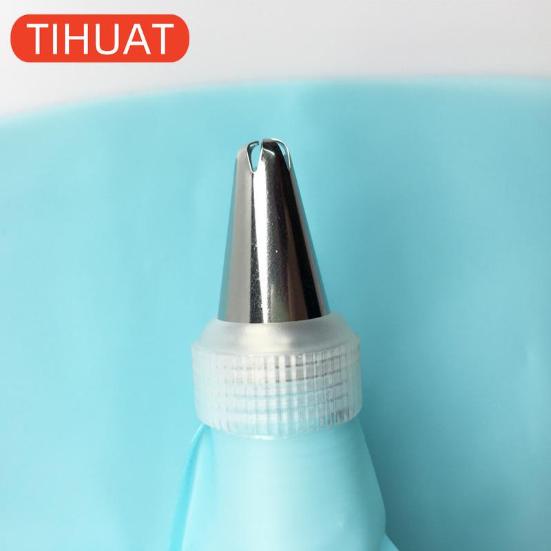 Set - Pastry Bag and Nozzles for It