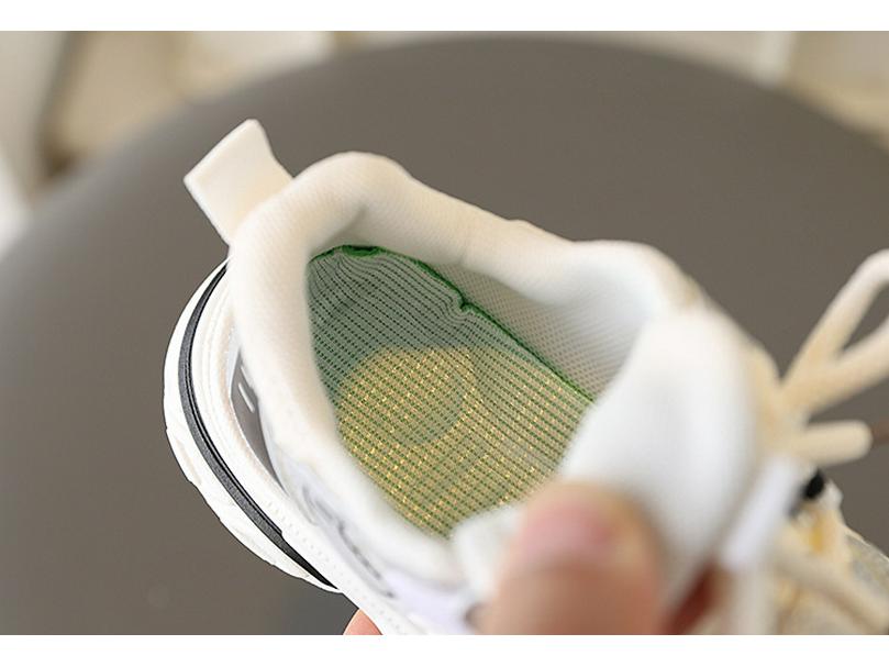 2025 Spring New Arrivals: Kids' Mesh Breathable Sports Running Shoes for Boys and Girls