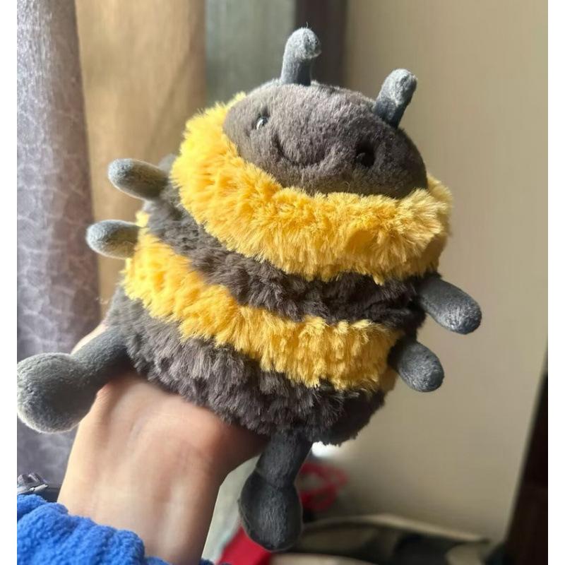 

Британская кукла JC Albee Bee Кукла Плюшевая игрушка Медведь-шмель Барселонский медведь Кукла-пчела Успокаивающая кукла 18cm【0.11kg】