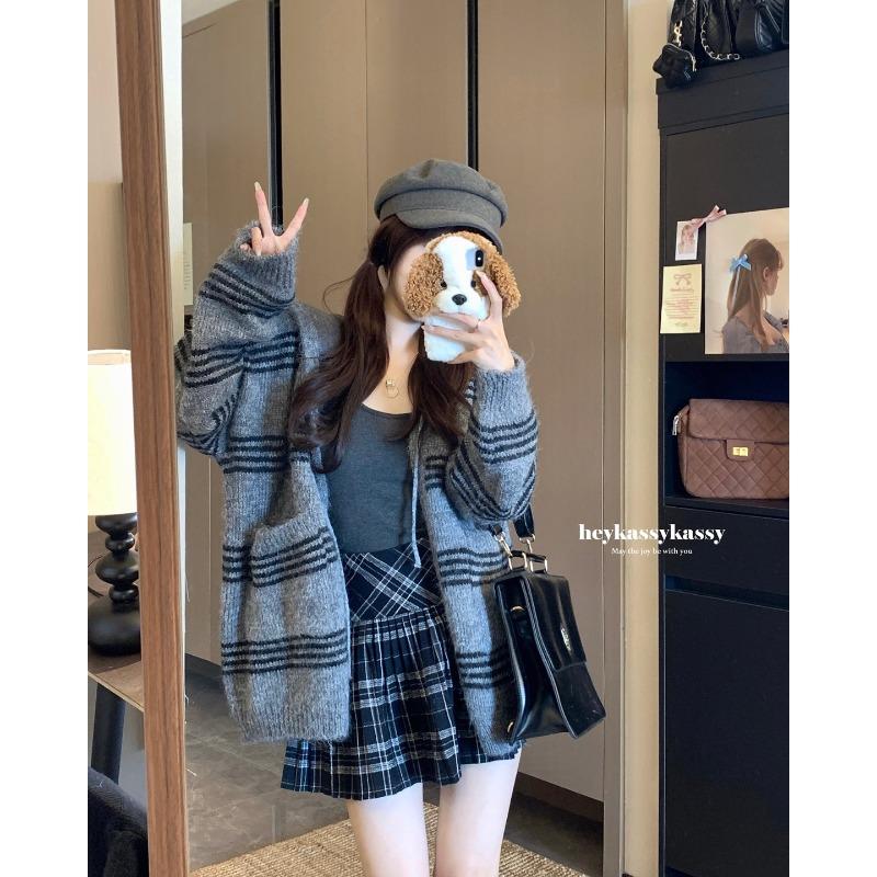 Lazy wind women's top contrasting striped long-sleeved sweater jacket women's autumn loose hooded knitted cardigan