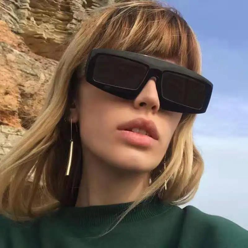 Big Frame Square Sunglasses Women Men Vintage Fashion UV400 Luxury Designer Sun Glasses One Piece Rivet Shade