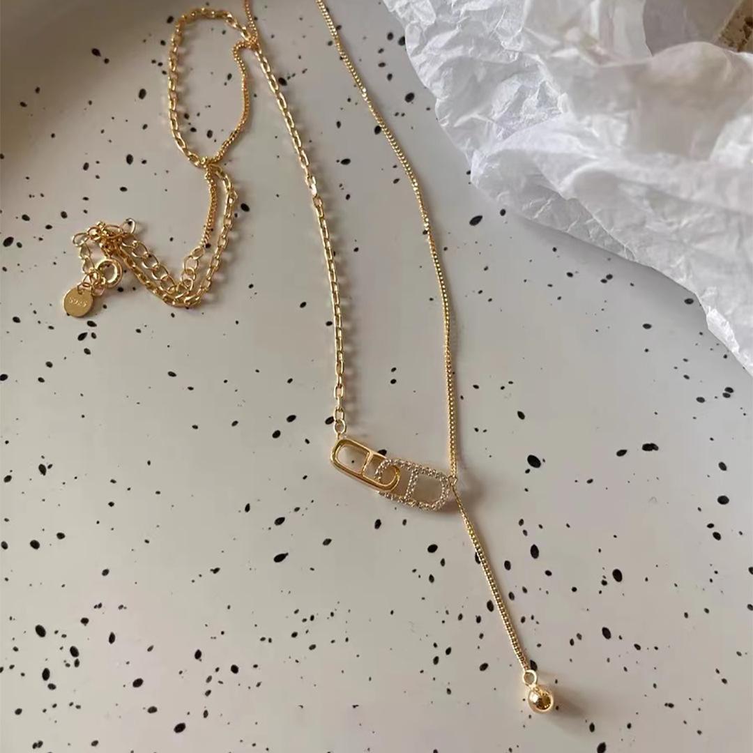 

Light Luxury Cold Wind Fashionable Versatile Pig Nose Gold-Plated Necklace Female Tide Collarbone Chain Simple Temperament