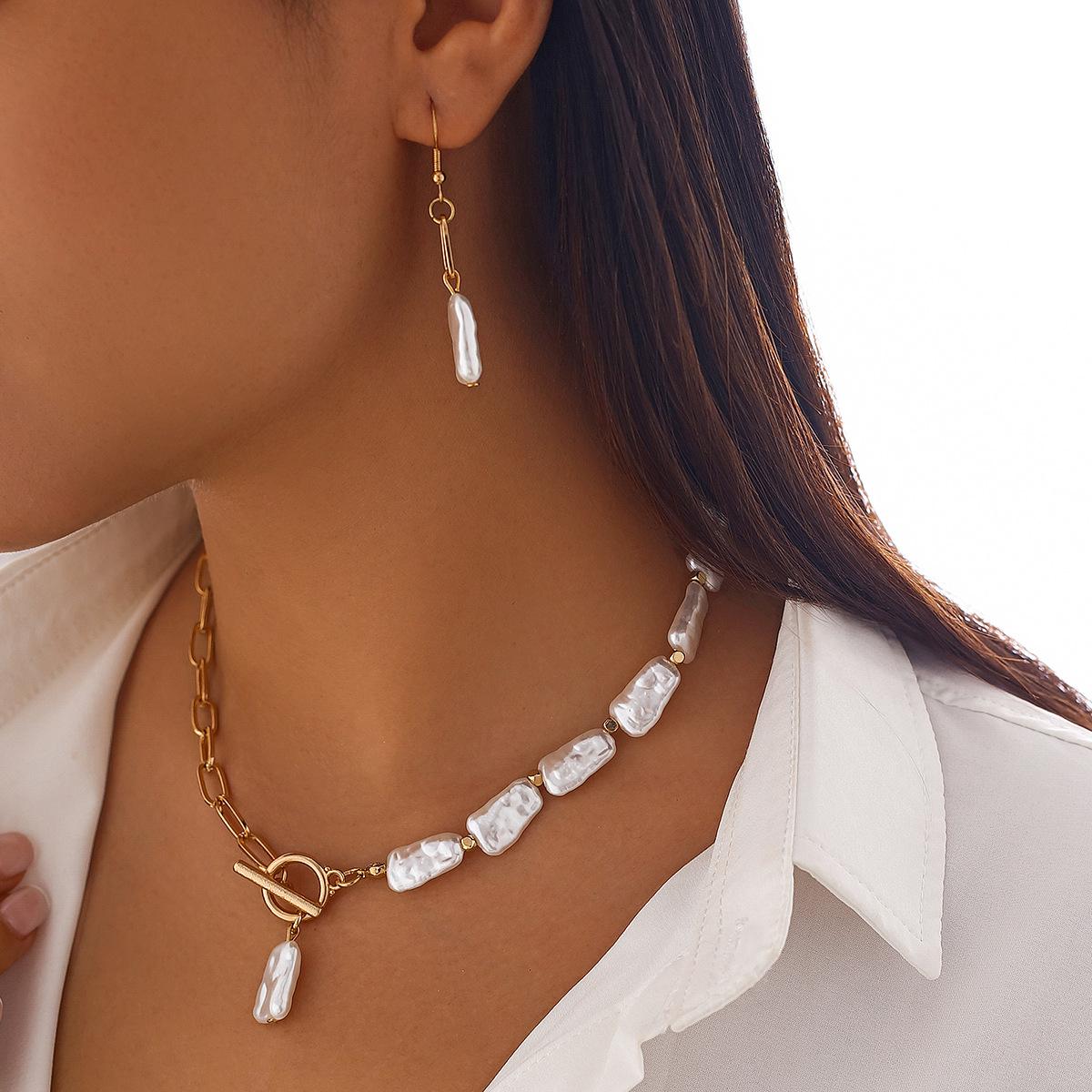 Retro Sweet Rectangular Imitation Pearl Pendant Necklace 2025 Women s Simple Gold Color Metal Cross Chain Girls Fashion Jewelry