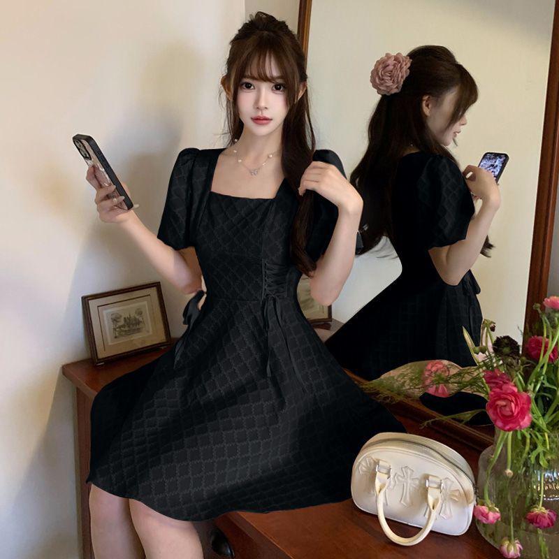 Plus Size Black Square Neck A-Line Dress - Slimming Mature Style for Pear Shapes