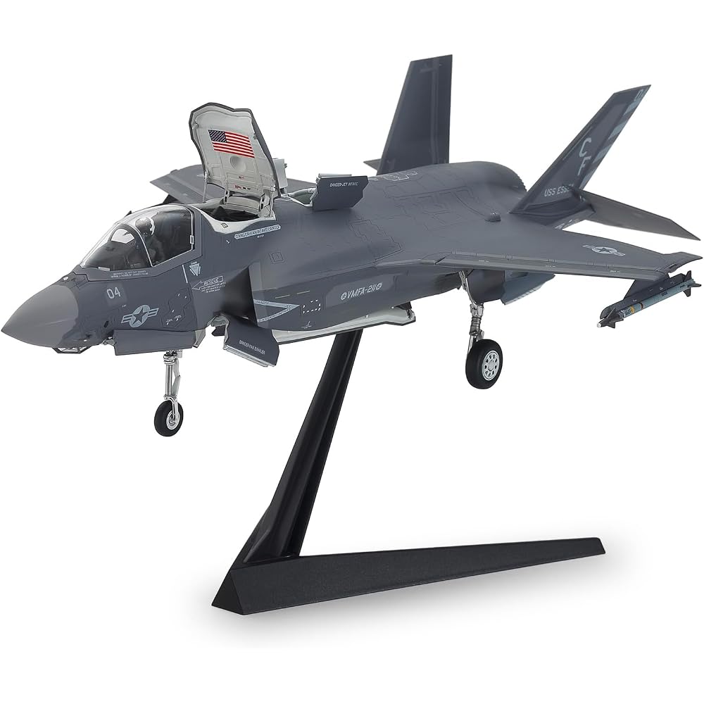 Tamiya (TAMIYA) 1/72 Warbird Collection Series No.93 Lockheed Martin F-35B Lightning II Plastic M...