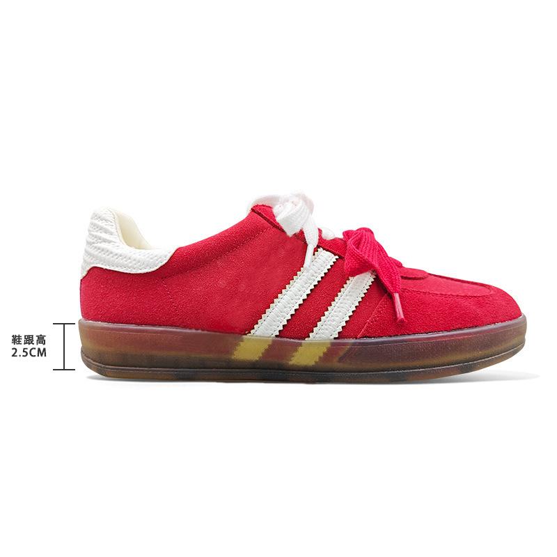 

Red inner height increase German training shoes women s shoes 2025 spring and summer three bars retro casual little white shoes versatile German trai 34