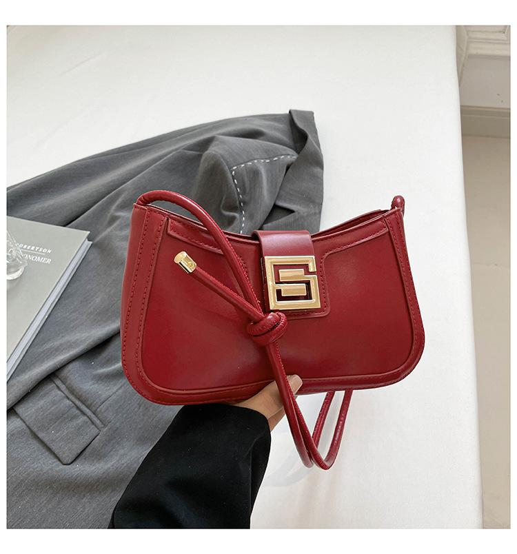 Foreign style simple women's shoulder bag fashion trend underarm bag women 2025 new fashion Korean version messenger bag women