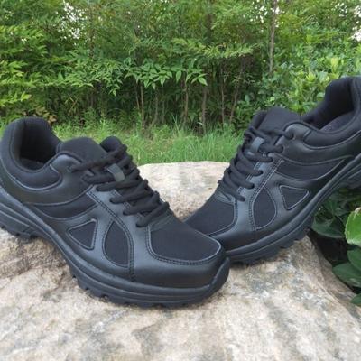 New Training Shoes Men's Ultra-light Shock Absorption and Wear-resistant Black Running Shoes Fire Training Shoes Rubber Shoes Outdoor Mountaineering