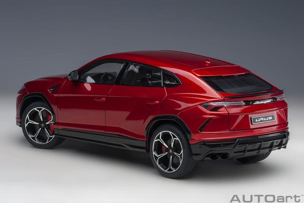 AUTOart Lamborghini Urus Perlerød Ferdig Produkt 1/18