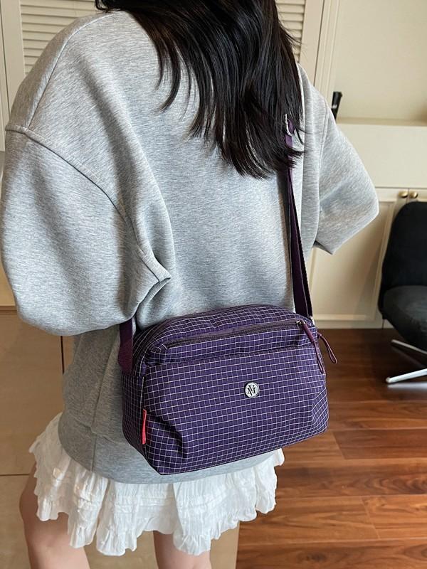 Minimalist Nylon Crossbody Bag With Zipper For Daily Casual Wear