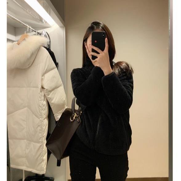 Women's Fuzzy Coral Fleece Jacket – Cozy, Warm, Loose Fit with Stand-Up Collar for Autumn and Winter.