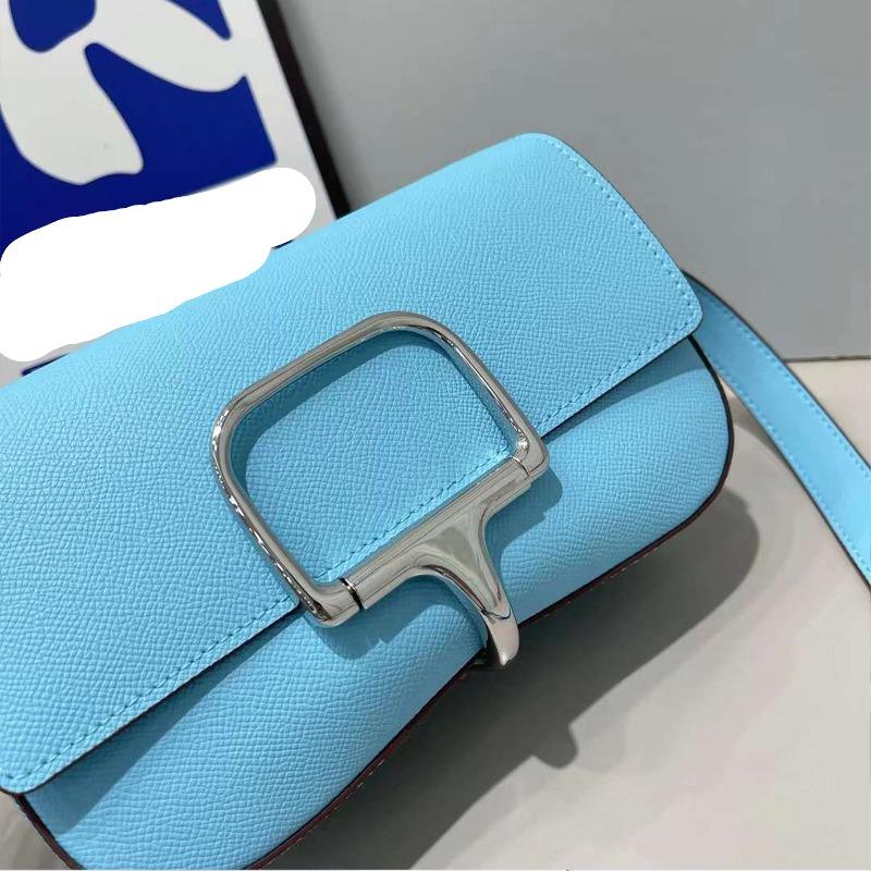 Crossbody Sedlová taška Nová Pravá kůže DellaElan Medová Boková Taška z hovězí kůže Zadní část Taška s potiskem dlaně D-přezka Čtvercová taška Horizontální PP taška