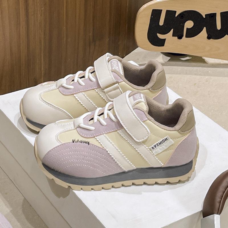 Modische Forrest Gump Schuhe mit weicher Sohle für Kinder und Mädchen, Frühjahr 2025, neue Sportschuhe, flache Sohle, rutschfest, leicht, trendig