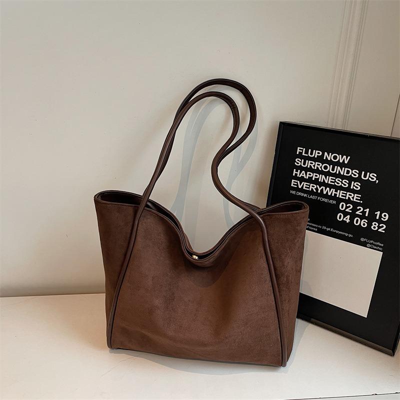 Retro Tote Bag Women's Autumn New Fashion Simple Commuter Shoulder Bag Casual Underarm Tote Bag