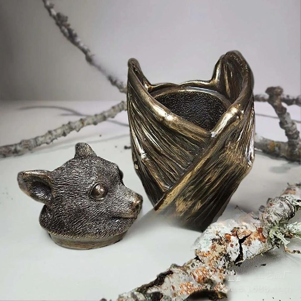Halloween Resin Bat Secret Trinket Stash Box Sculpture Miniature Decor Desktop Ornament Vampire Bronze Gothic Style Jewelry Box