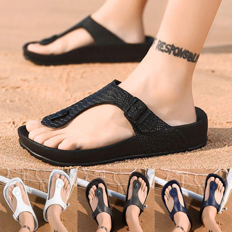 Stylish Men's Casual Flip-flops Shoes With Quick-drying And Massage Soles