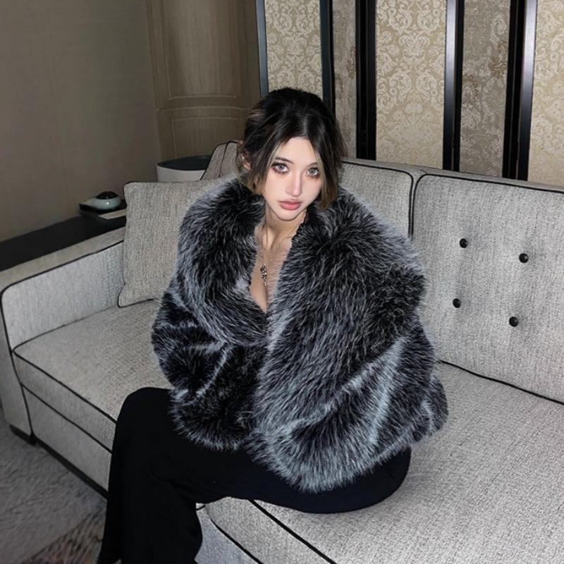 Autumn and winter fluffy silver fox fox fur coat women's lapel street shot wind environmental protection fur wind fur coat