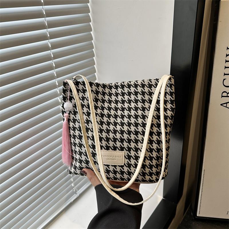 

Ретро Сумки на плечо с леопардовым принтом для женщин Повседневная Большая вместимость Сумка для студенток Женская сумка-тоут на плечо с подвеской