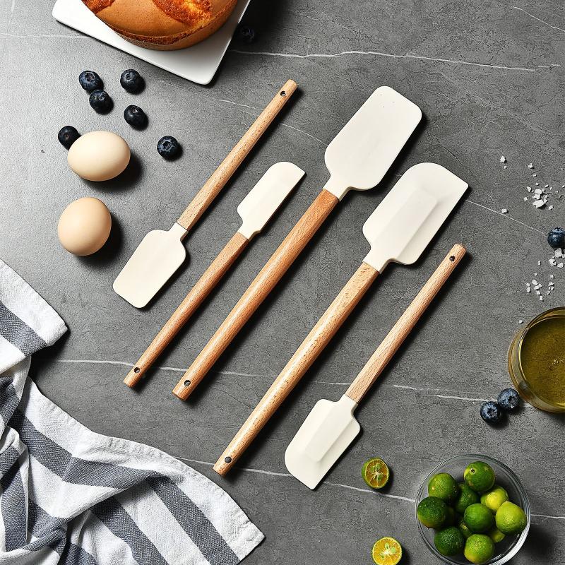 5Pcs Cream Cake Silicone Spatula Wooden Handle Baking Pastry Scraper Blenders Non-Stick Kitchen Dessert Baking Spatula Set