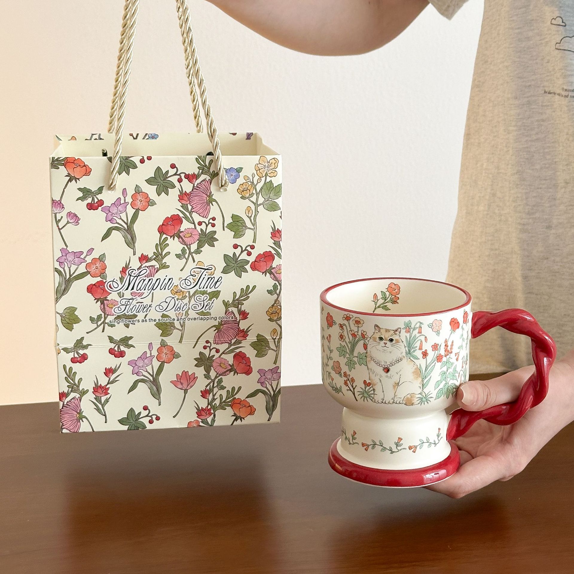 

Good looking Birthday Gift for Girls Mug Niche Design Cup Creative Ceramic Cup Practical Souvenir Gift 301-400ml