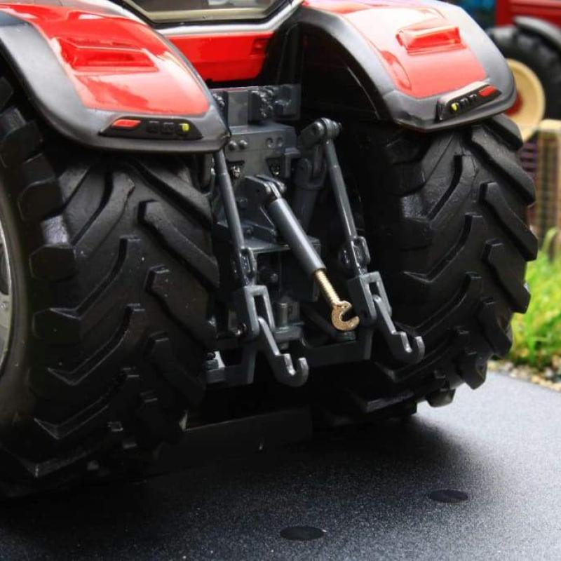 1:32 kolekcja modeli statycznych ciągników rolniczych ze stopu