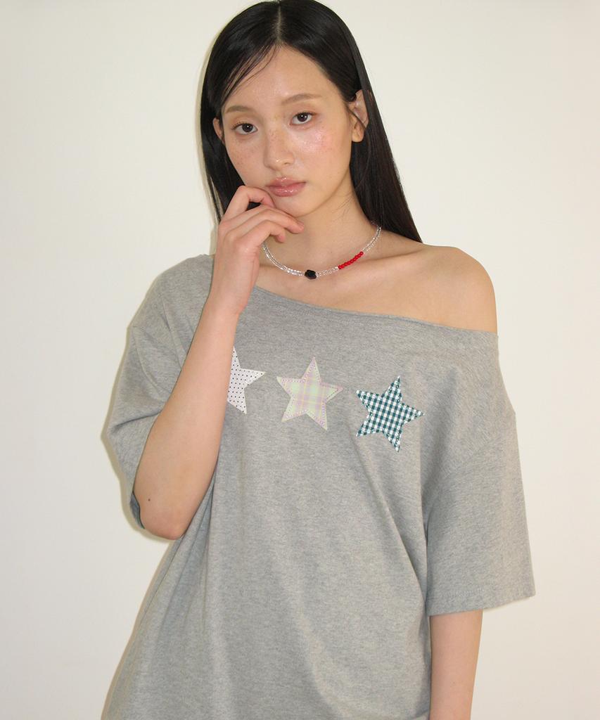 RONRON 3 Star Applique Off Shoulder T Shirt Gray