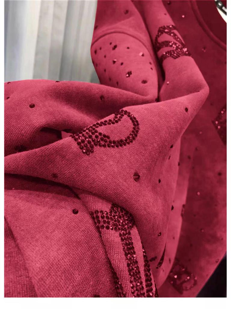 European Crown Hotfix Diamond Sweater - Plus Size, Velvet-Lined, Round Neck, Long Sleeve Luxury Top