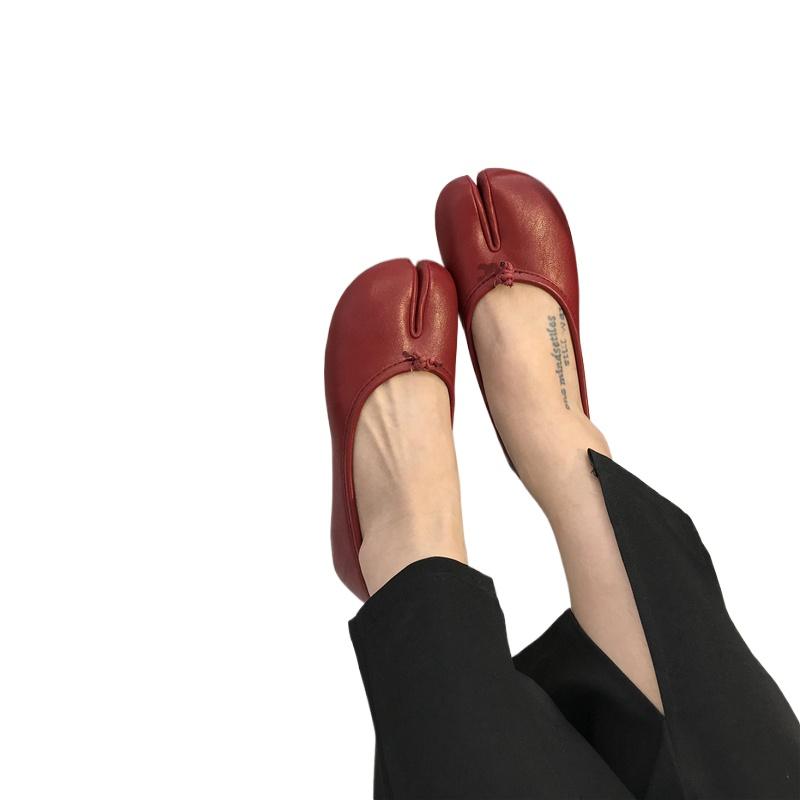 Damesko Tabi Ninja Sko Dame Mikrofiber Lær Komfortable Ballerinaer Delt Tå Tøfler Myk Såle Loafers 2025 Ny Motedesign