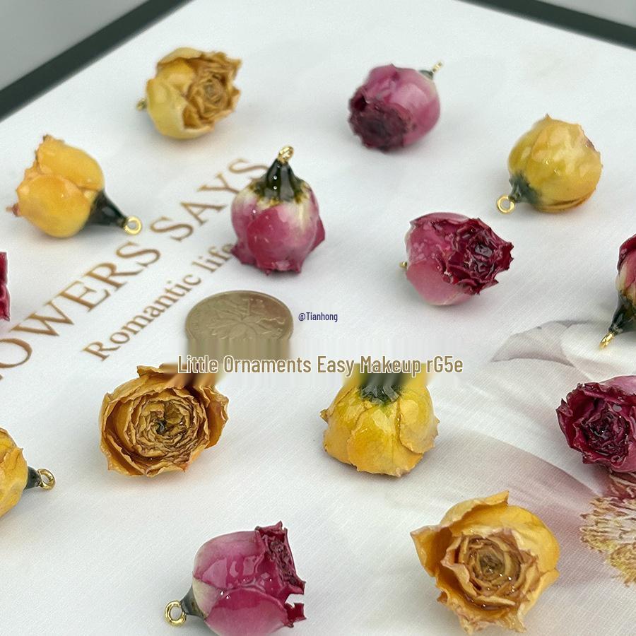 

Епоксидні сережки та підвіски для браслета з трояндами та справжніми засушеними квітами Fantasy 2 Flowers - Gold Stud