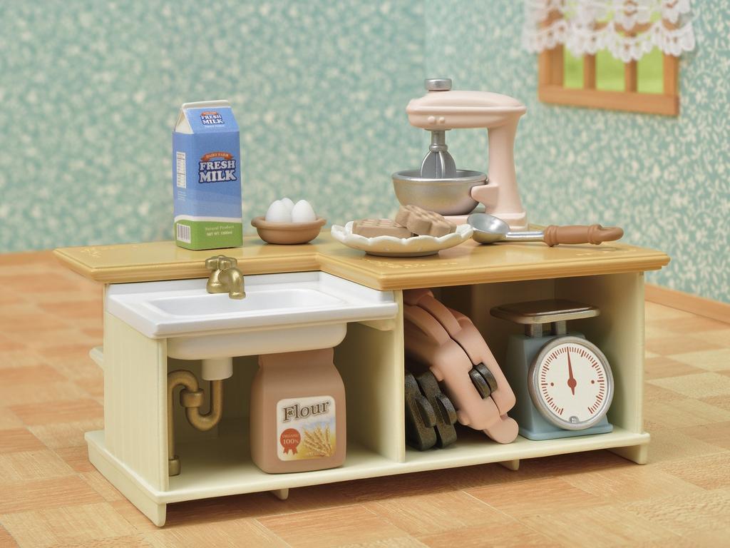 Sylvanian Families Furniture ST Mark Certified Toy Dollhouse for Ages 3 and Sylvanian Families by Epoch [Island Kitchen] Ka-423 Up,