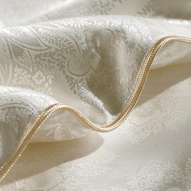 Mercury Home Textiles Moonlight Brocade Mulberry Silk Quilt