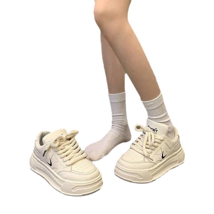 Hong Kong style versatile little white shoes women's high-end thick baseplate shoes 2025 autumn and winter new models German training comfortable cas