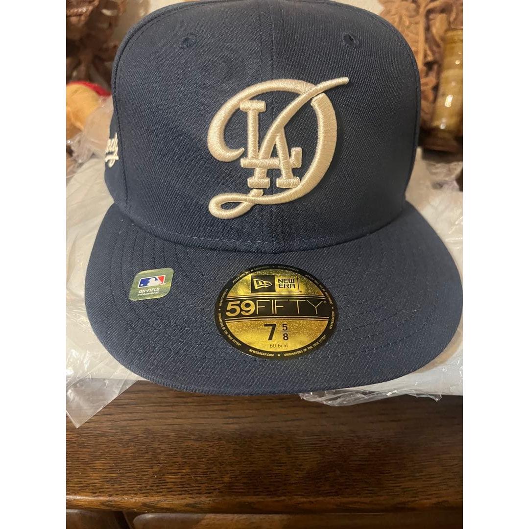 Used Los Angeles Dodgers 59FIFTY Cap 7 5/8 Navy