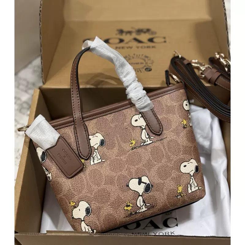 Cocijia New City15 Classic Mini Tote Bag: Fashionable, Trendy Crossbody and Handheld Women's Commuter Bag