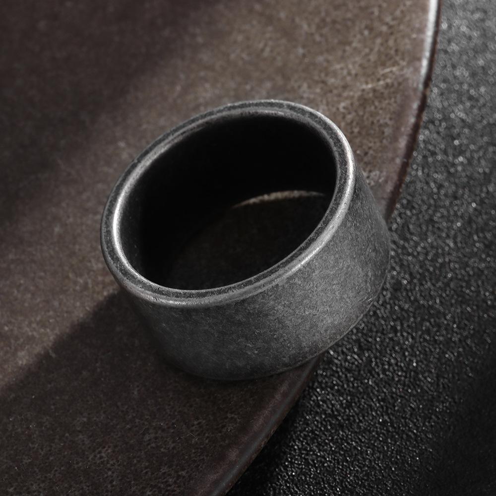 Gioielli Europei e Americani Anello in Acciaio di Titanio Opaco Superficie Sabbiosa Largo 12MM Anello di Matrimonio Punk