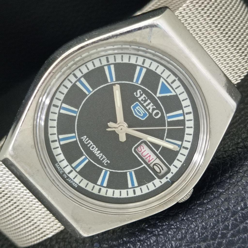 

ЯПОНИЯ 6309A ВИНТАЖНЫЕ МУЖСКИЕ АВТОМАТИЧЕСКИЕ ЧАСЫ SEIKO 5 С ЧЕРНЫМ ЦВЕТОМ ЦИФЕРБЛАТА a702731-1 R210-a702731