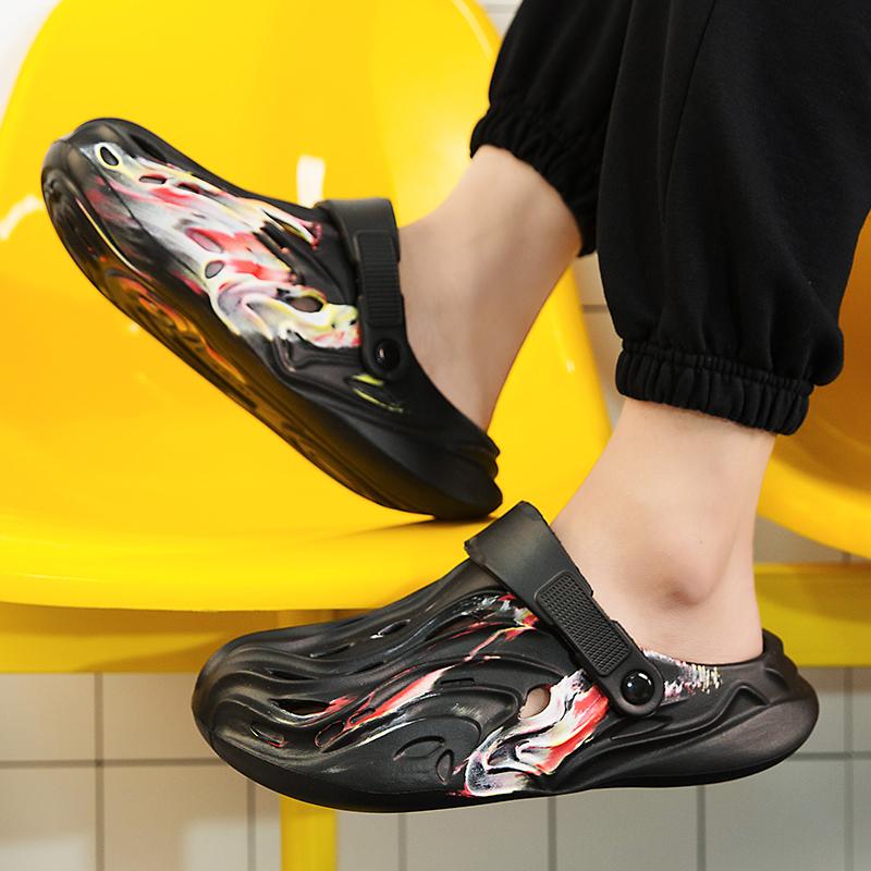 Fashion Summer White Men Slippers Trend Slides Outdoor Garden Clog Waterproof Beach Sandals Street Flip Flops Indoor Home Shoes 40-45