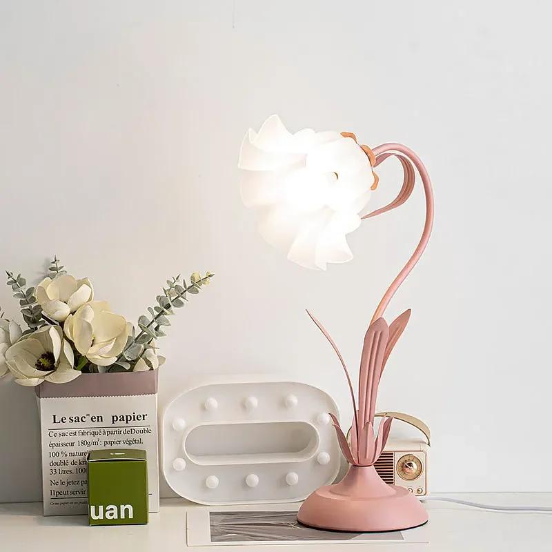DurableBedside Night Light Explosion Pastoral Flower Romantic Bedroom Princess Room Desk Decoration Atmosphere 5W Three-color Li