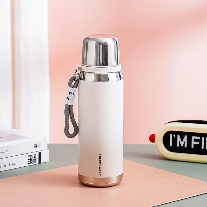 

Новый градиентный цвет из нержавеющей стали большой емкости портативный подарок для студентов мужского и женского пола специальная термокружка чашка 600ml