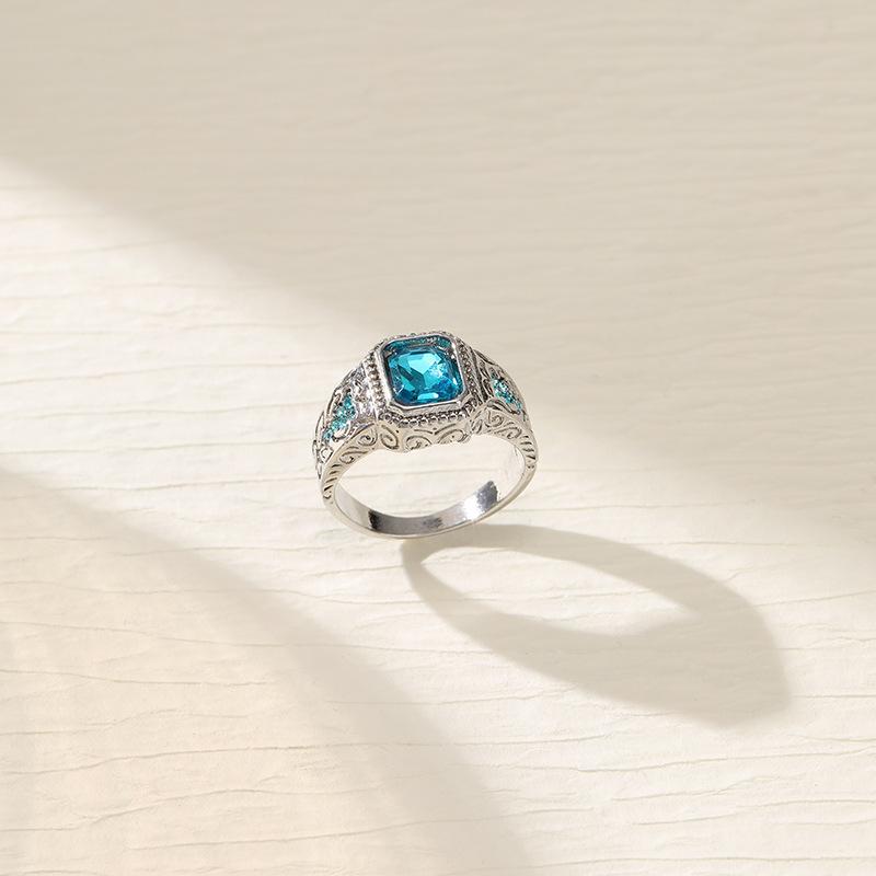 

Горячая распродажа Юго-Восточная Азия новый хип-хоп HIPHOP сплав гальваническое покрытие ледяной синий страз стекло персонализированное парное кольцо No. 11