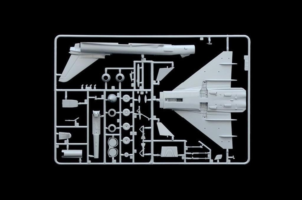 Platz Italeri British Fighter Eurofighter Typhoon Plastic Model Kit IT1457 1/72 FGR.4 (Airplane)