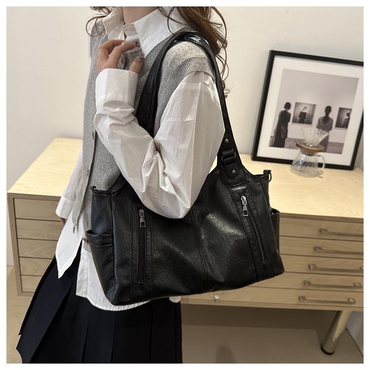 Retro Style Faux Leather Tote Bag for Women Large Capacity Shoulder Handbag