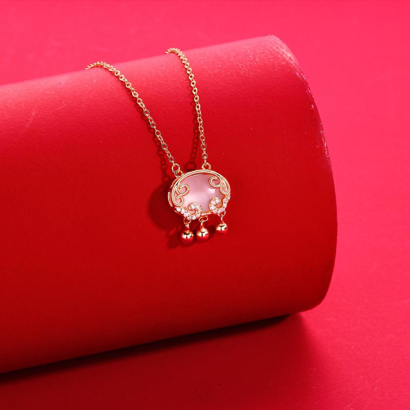 Xiangyun Ruyi Lock Necklace Women'S Guochao Retro New Chinese Long Life Lock Pendant New Year'S Gift Premium Durable