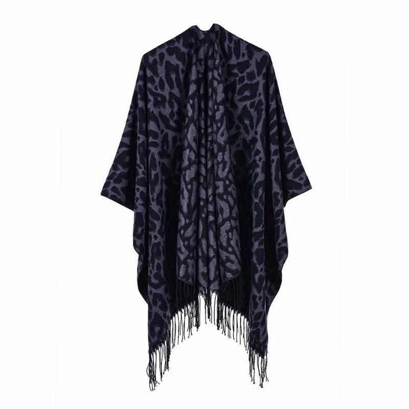 Street women's scarves are versatile in autumn and winter, air-conditioned rooms are warm and dual-purpose, monochrome fringed shawl cape