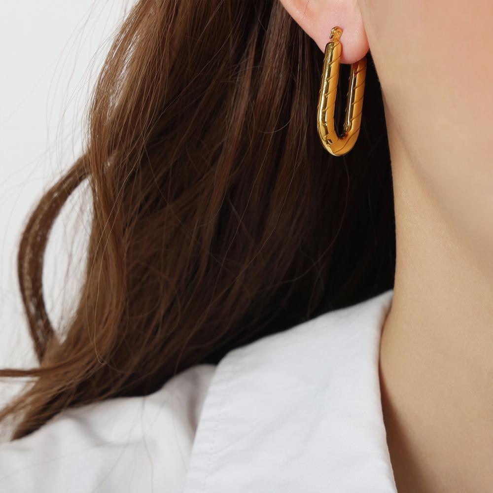 European & American U-Shaped Long Plaid Earrings, Gold-Plated Titanium Steel, Colorfast Jewelry for Women